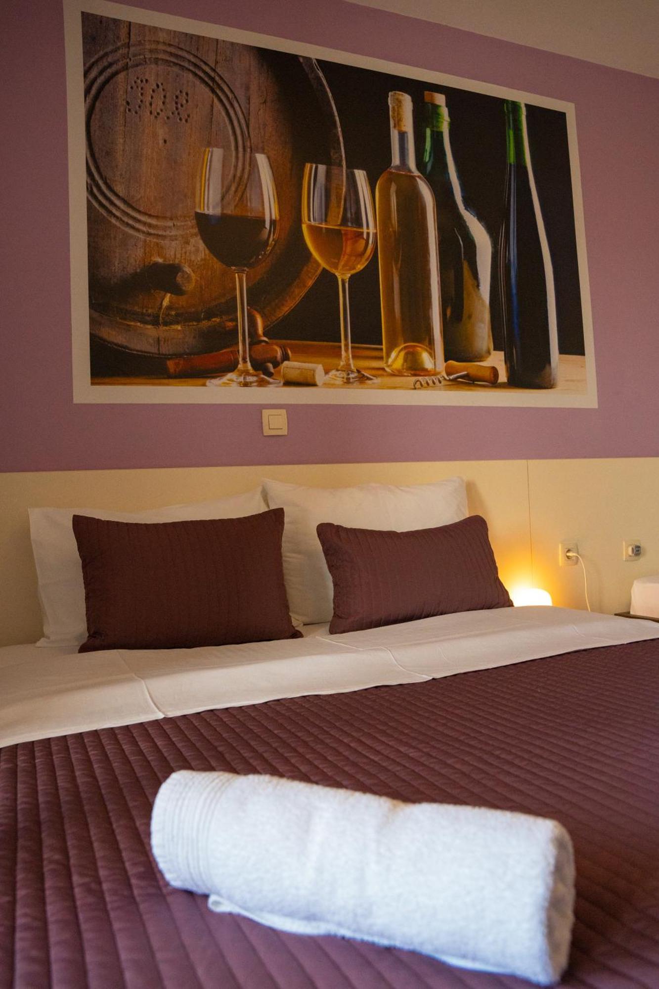 Kustići Bed & Breakfast Marta & Tona מראה חיצוני תמונה