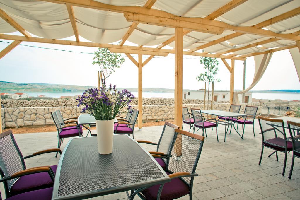 Kustići Bed & Breakfast Marta & Tona מראה חיצוני תמונה
