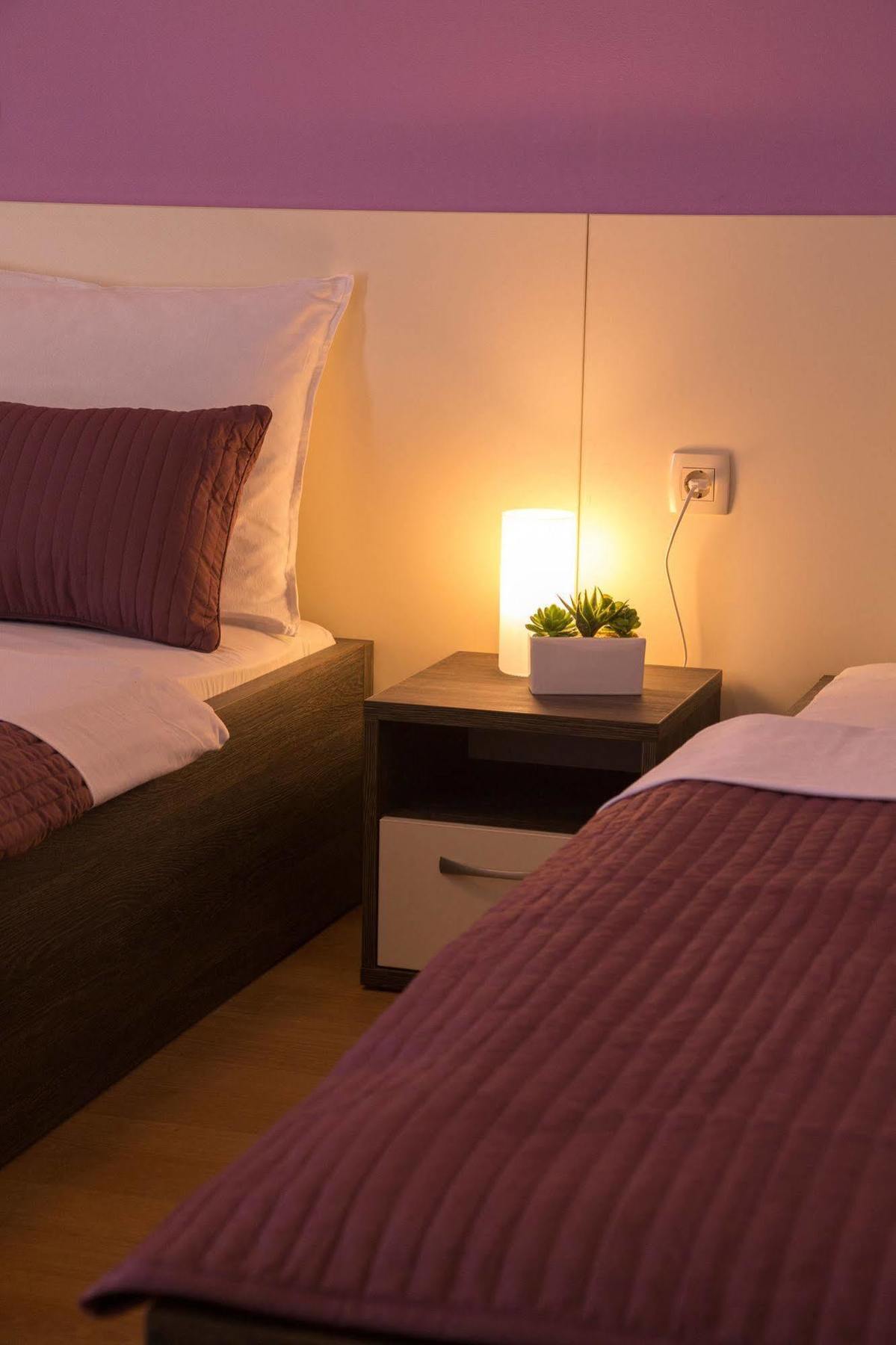 Kustići Bed & Breakfast Marta & Tona מראה חיצוני תמונה