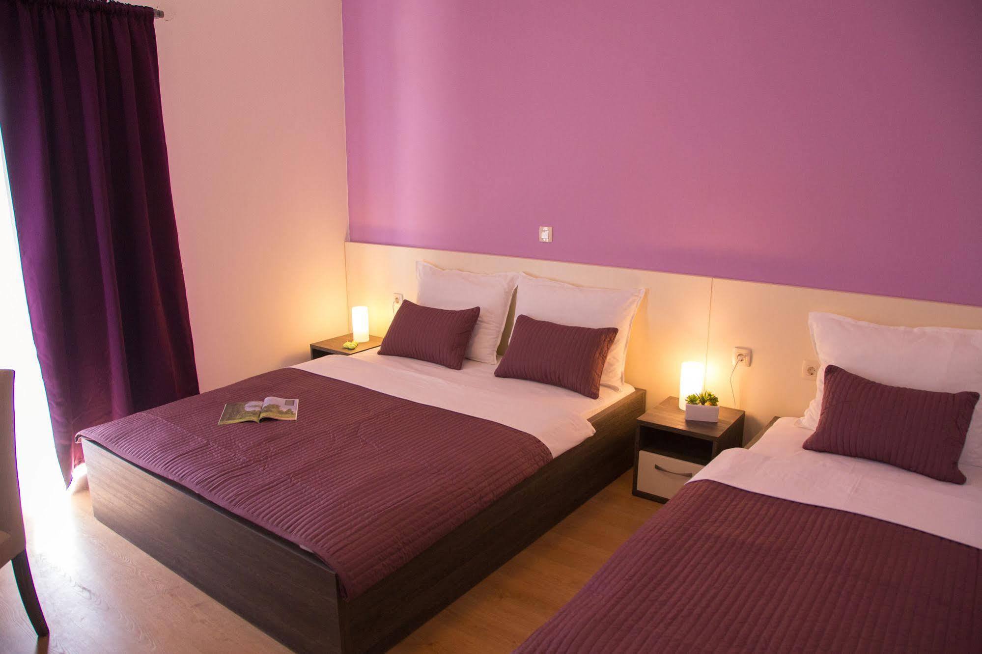 Kustići Bed & Breakfast Marta & Tona מראה חיצוני תמונה