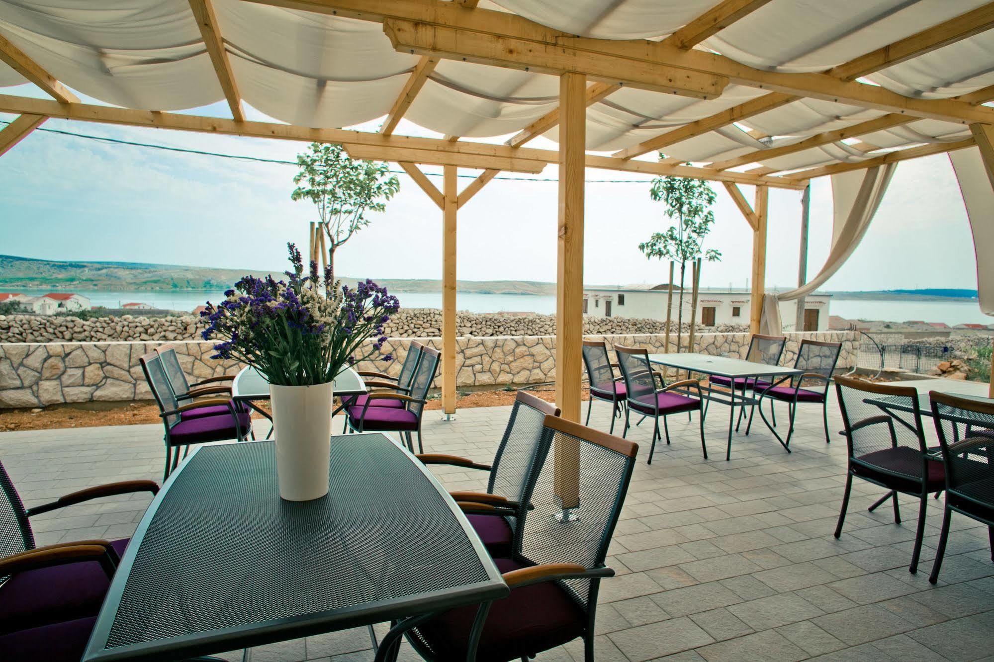 Kustići Bed & Breakfast Marta & Tona מראה חיצוני תמונה